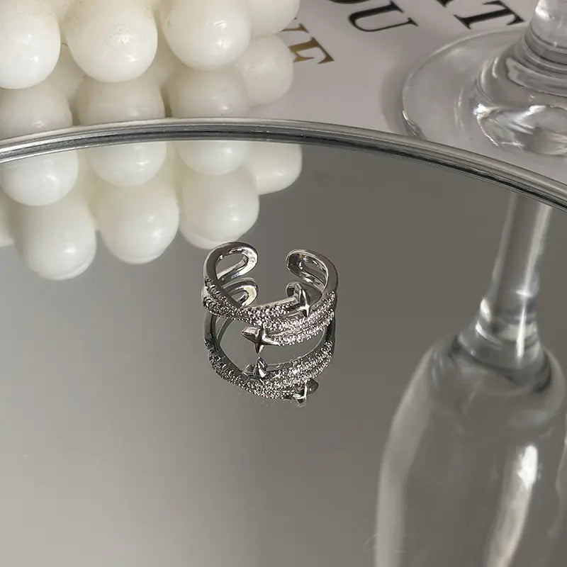 " UI "Exquisite Zircon Cross Asterism Ring for Women